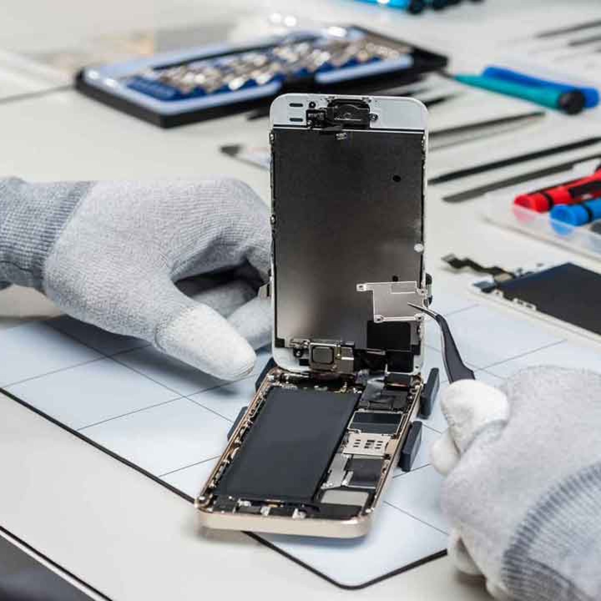 تعمیر موبایل2